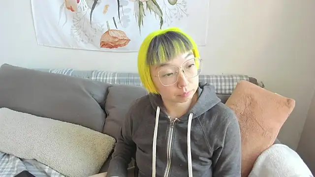 Snapshot of luxgray chatting on February 2026 08:05:01 PM luxgray online show from February 2026 08:05:01 PM