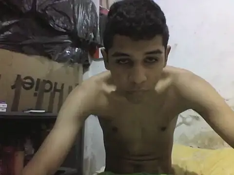 Snapshot of Leopardogonza chatting on May 2026 02:13:02 PM Leopardogonza online show from May 2026 02:13:02 PM