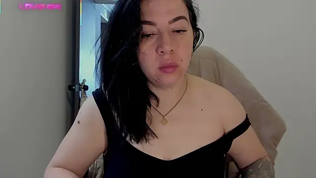 Snapshot of Im_coco chatting on November 2025 12:38:02 PM Im coco online show from November 2025 12:38:02 PM