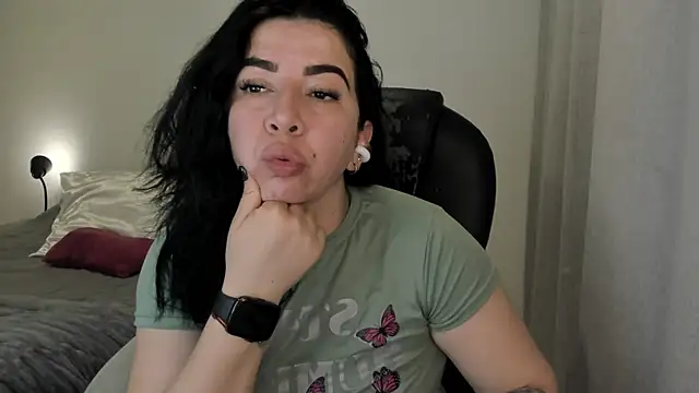 Snapshot of Im_coco chatting on December 2025 01:15:02 AM Im coco online show from December 2025 01:15:02 AM