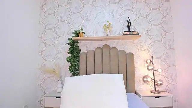 Snapshot of Roma__love chatting on November 2025 12:27:02 PM Roma love online show from November 2025 12:27:02 PM