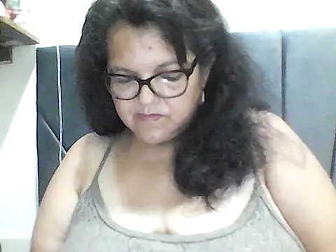 kassandra02 online show from October 2025 02:46:02 PM