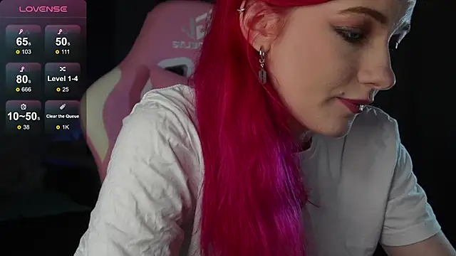 joyhannahh online show from November 2025 06:53:02 PM