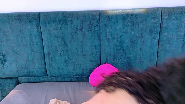 AgathaLynx online show from February 2026 10:43:01 AM