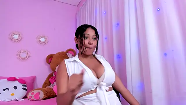 Snapshot of ariel_milk chatting on February 2025 07:46:01 PM ariel milk online show from February 2025 07:46:01 PM