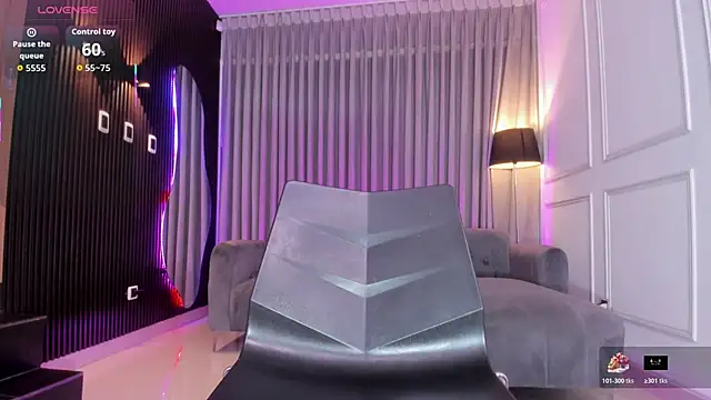 Anna parkker  online show from October 2025 07:18:01 PM