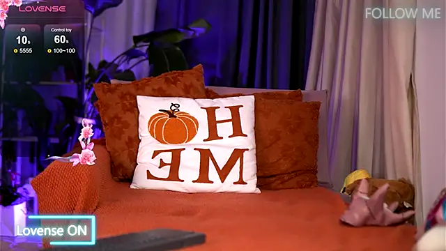 Snapshot of EmilyRaymont chatting on November 2025 03:38:01 AM EmilyRaymont online show from November 2025 03:38:01 AM