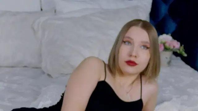 LiliLinn online show from February 2025 08:06:02 AM