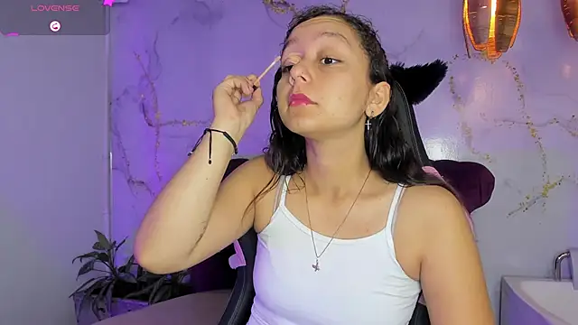 Snapshot of katy_sweet19 chatting on June 2026 10:36:02 AM katy sweet19 online show from June 2026 10:36:02 AM