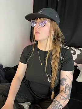 tekila   online show from October 2025 10:23:02 PM