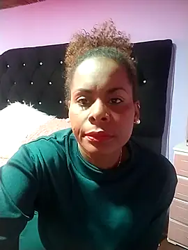 Camille rose  online show from October 2025 04:59:02 PM