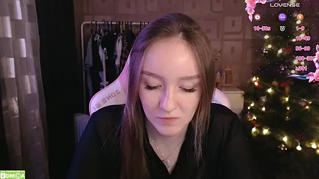 MoonlishSiren online show from January 2025 08:58:02 PM