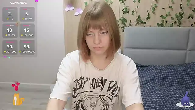 HermioneHHH online show from March 2025 09:38:01 PM