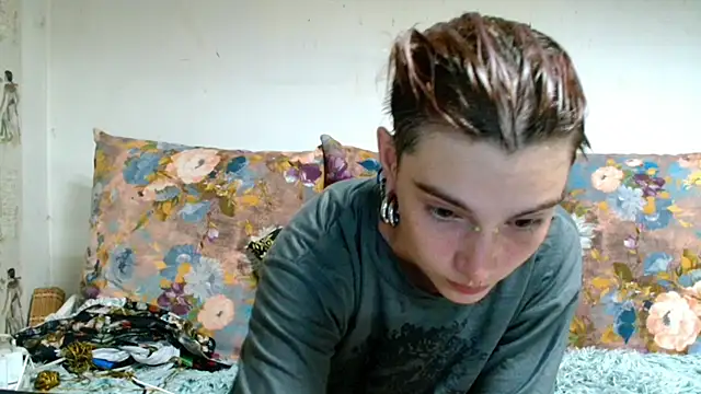 Sophie Bell online show from June 2026 08:20:02 PM