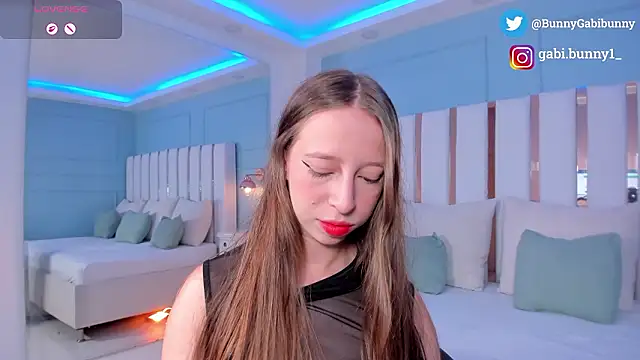 gabi bunny online show from March 2026 06:15:01 PM