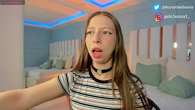 gabi bunny online show from March 2026 05:50:02 PM