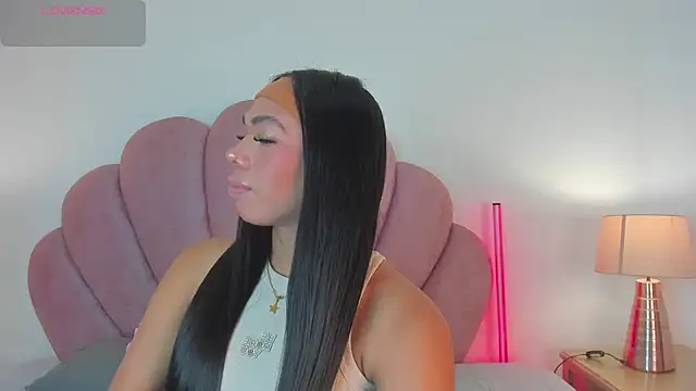 Nicole Paradise online show from March 2026 12:54:01 PM