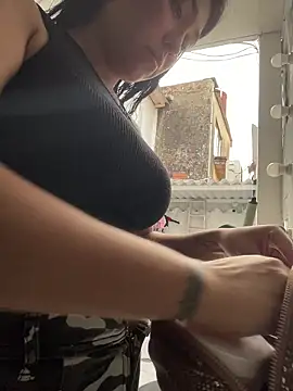 emma  cute   online show from November 2025 11:21:01 AM