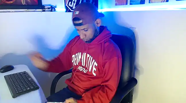 Enriblack92 online show from December 2024 08:11:01 PM