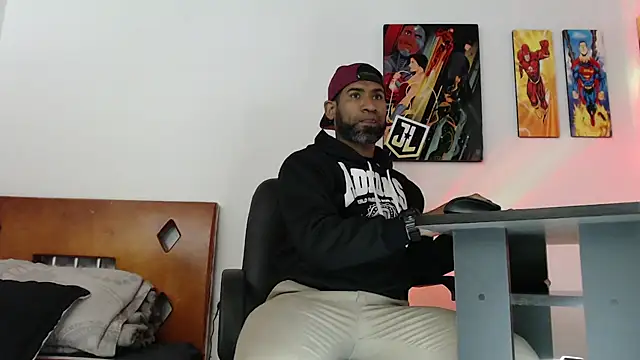 Enriblack92 online show from December 2024 12:32:02 AM