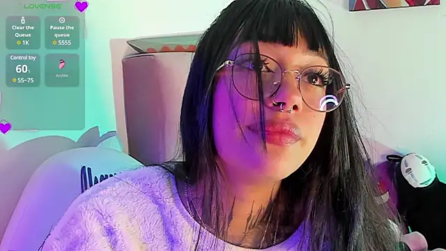 Snapshot of Akari1_Mischief chatting on December 2024 12:00:01 AM Akari1 Mischief online show from December 2024 12:00:01 AM