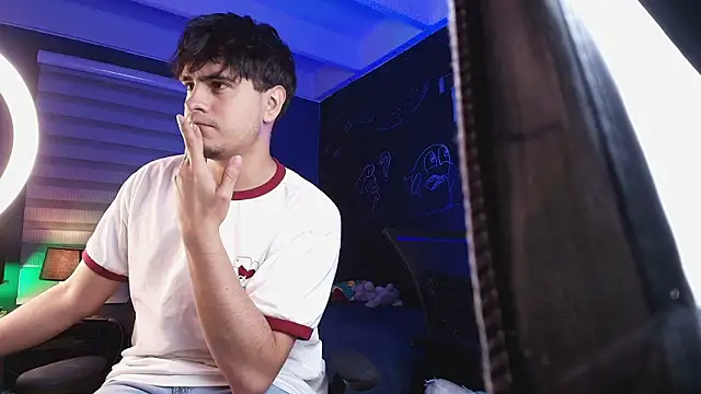 thiago rockwelll online show from March 2026 03:30:02 AM