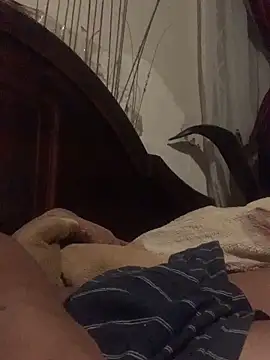 Snapshot of DManL chatting on September 2025 09:06:02 PM DManL online show from September 2025 09:06:02 PM