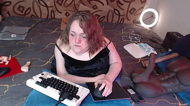 Snapshot of MiniNatalie chatting on March 2025 08:26:02 AM MiniNatalie online show from March 2025 08:26:02 AM