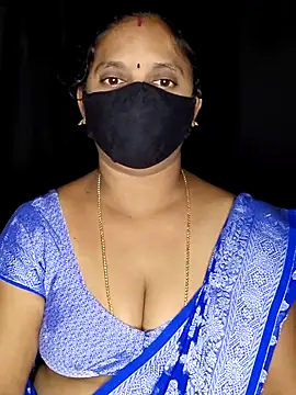 vintage-vibs online show from November 2025 05:45:02 PM