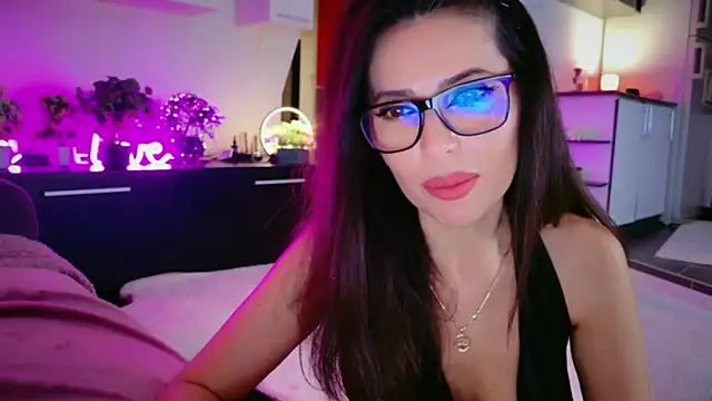 MissSmiley26 online show from April 2026 08:33:01 PM