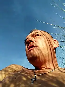 Grzegorz850 online show from September 2025 03:50:02 PM