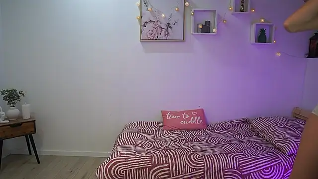 Amai  Liu online show from November 2025 07:02:02 PM