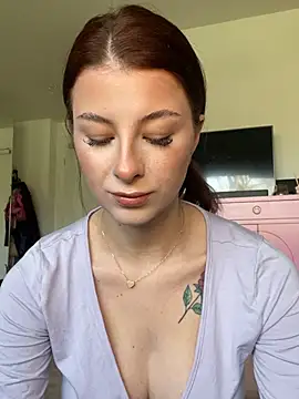 Mia-Minou online show from March 2026 07:41:02 AM