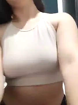 dulccemaria24 online show from December 2024 03:49:01 AM