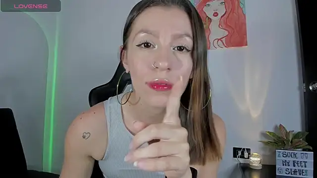 roxanne jones1 online show from April 2026 07:58:01 PM