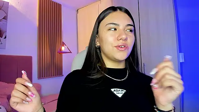 mia nevaeh online show from January 2026 08:34:02 PM