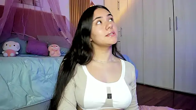 mia nevaeh online show from February 2026 09:04:01 PM