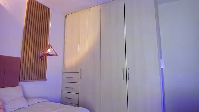 mia nevaeh online show from March 2026 05:49:02 PM