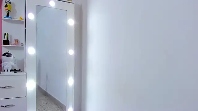 Snapshot of _noahjones chatting on January 2025 05:31:01 AM noahjones online show from January 2025 05:31:01 AM