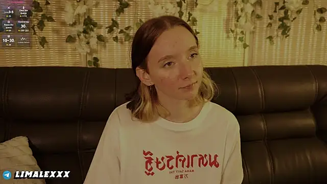 Snapshot of LimaLexxx chatting on November 2025 04:17:02 PM LimaLexxx online show from November 2025 04:17:02 PM