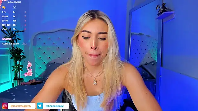 Snapshot of charlotte__grey chatting on February 2025 05:48:02 PM charlotte grey online show from February 2025 05:48:02 PM