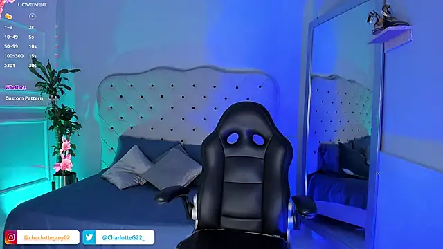 Snapshot of charlotte__grey chatting on March 2025 07:37:01 PM charlotte grey online show from March 2025 07:37:01 PM