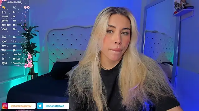 Snapshot of charlotte__grey chatting on March 2025 08:20:02 PM charlotte grey online show from March 2025 08:20:02 PM