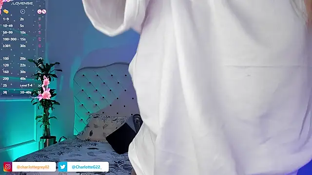 Snapshot of charlotte__grey chatting on March 2025 11:00:02 PM charlotte grey online show from March 2025 11:00:02 PM