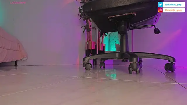 Snapshot of charlotte__grey chatting on September 2025 08:21:02 PM charlotte grey online show from September 2025 08:21:02 PM