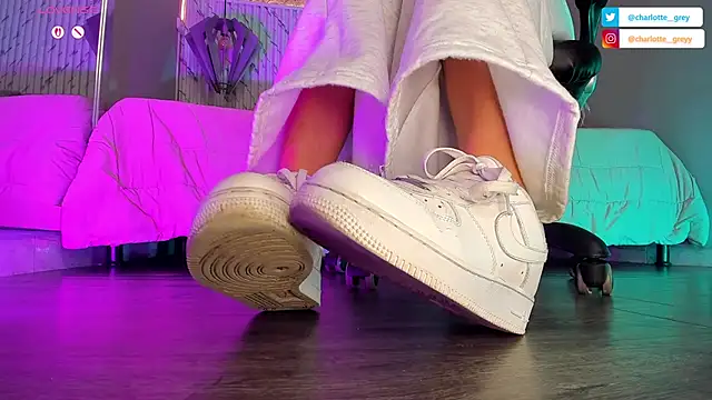 Snapshot of charlotte__grey chatting on September 2025 01:25:02 PM charlotte grey online show from September 2025 01:25:02 PM