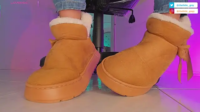 Snapshot of charlotte__grey chatting on September 2025 08:14:01 PM charlotte grey online show from September 2025 08:14:01 PM