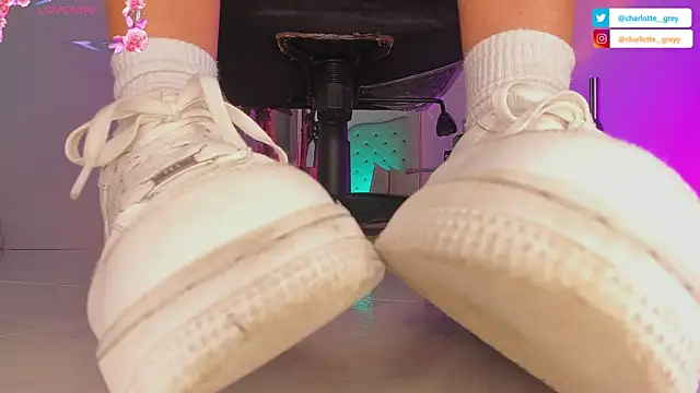 Snapshot of charlotte__grey chatting on October 2025 08:16:02 PM charlotte grey online show from October 2025 08:16:02 PM