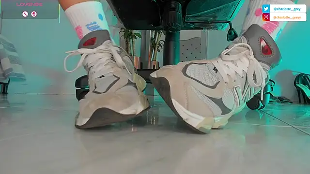 Snapshot of charlotte__grey chatting on October 2025 08:09:02 PM charlotte grey online show from October 2025 08:09:02 PM