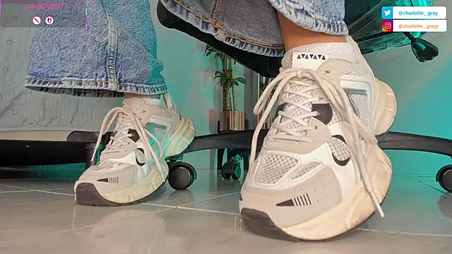 Snapshot of charlotte__grey chatting on October 2025 08:20:02 PM charlotte grey online show from October 2025 08:20:02 PM